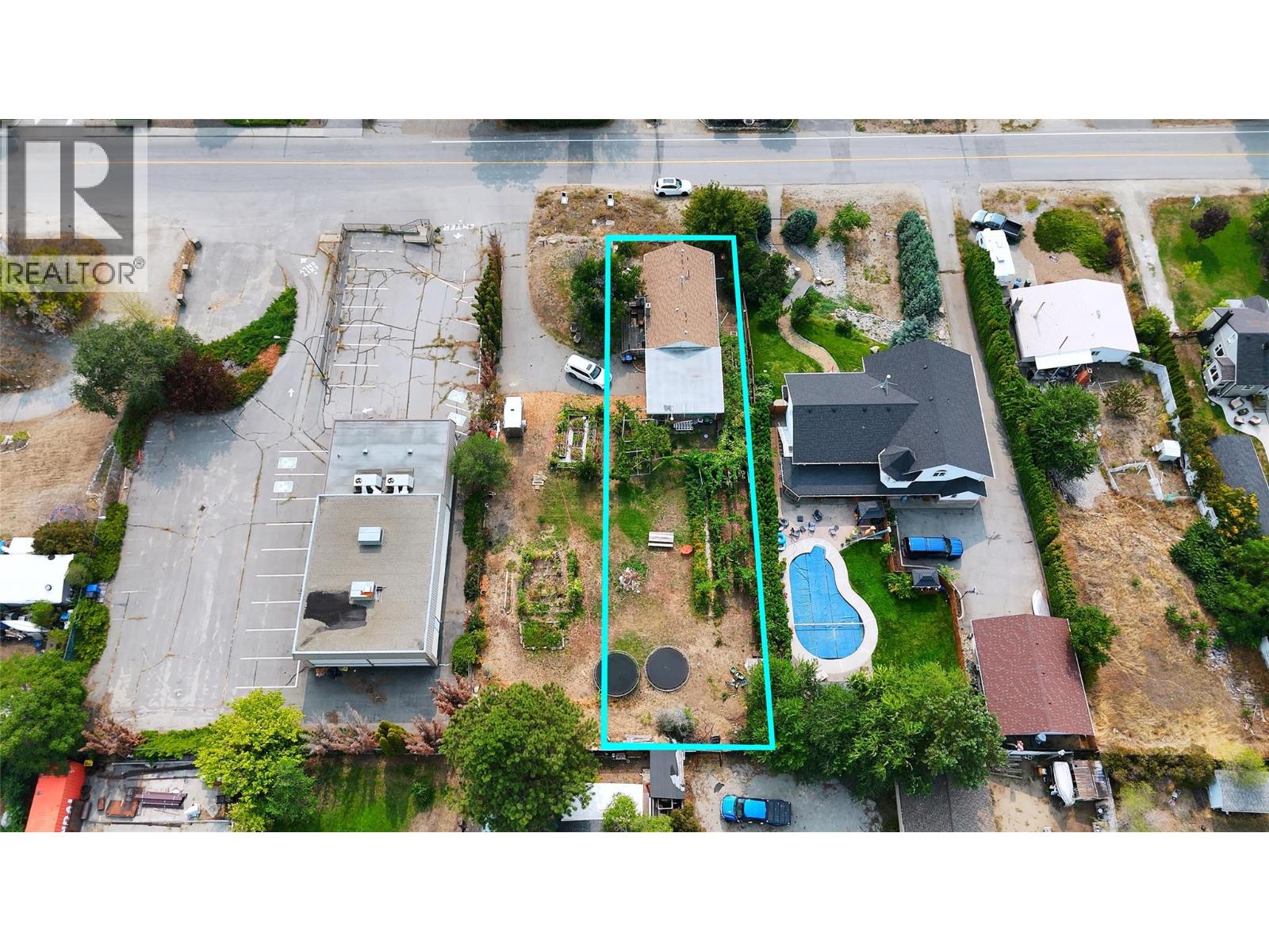 9704 JULIA Street, Summerland, British Columbia