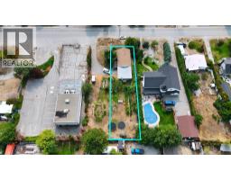 9704 JULIA Street, summerland, British Columbia