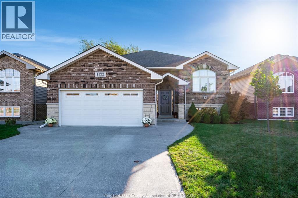 MLS# 25024997: 1132 Ivanhill, Windsor, Canada