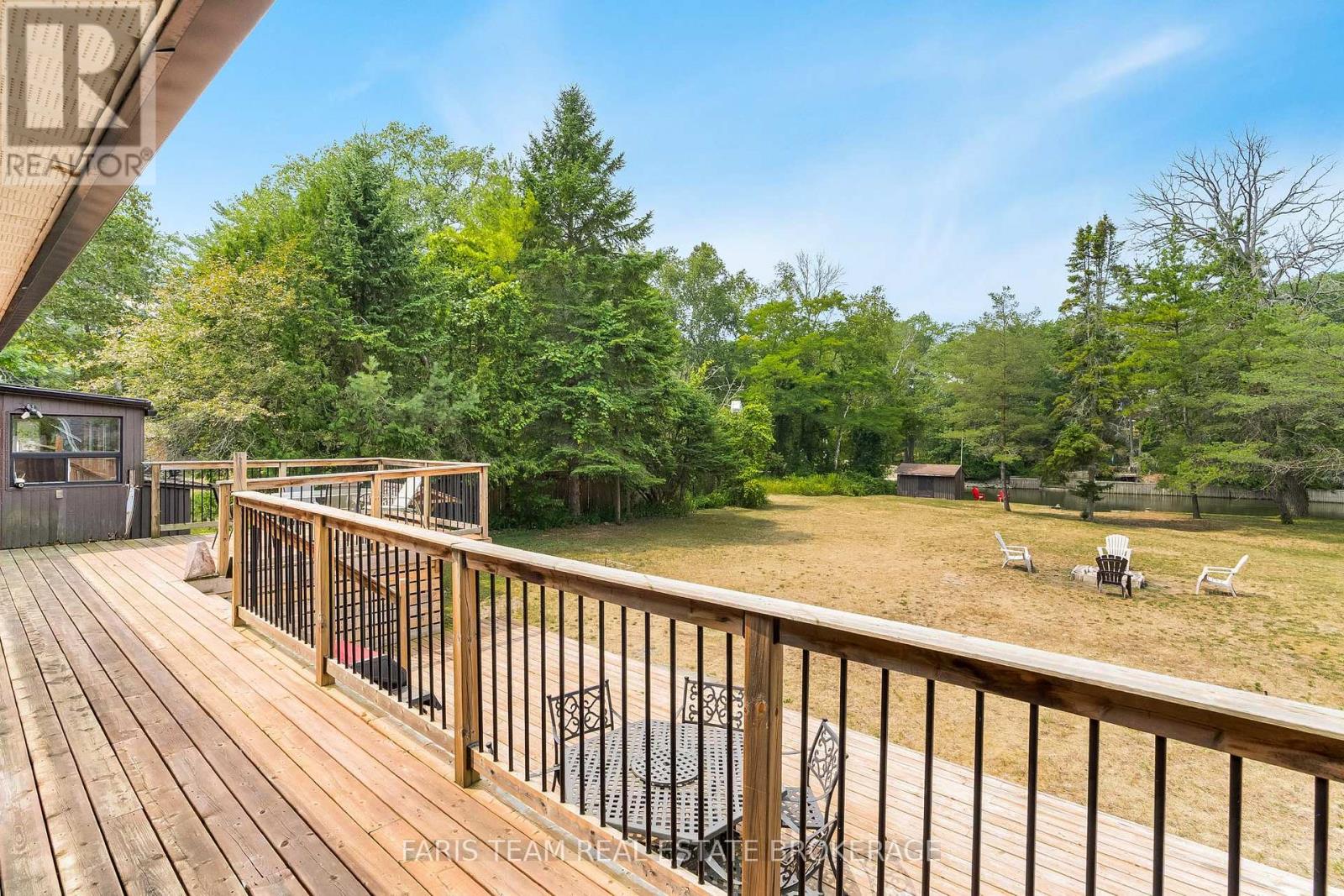 256 Knox Road E, Wasaga Beach, Ontario  L9Z 2T5 - Photo 25 - S12440494