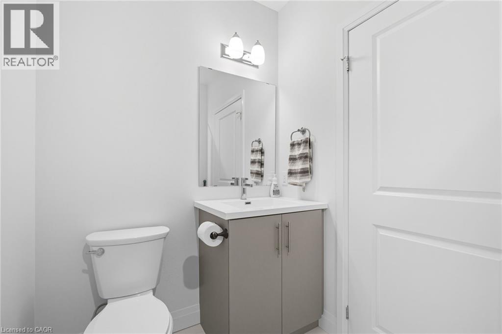 1 Redfern Avenue Unit# 426, Hamilton, Ontario  L9C 0E6 - Photo 12 - 40774649