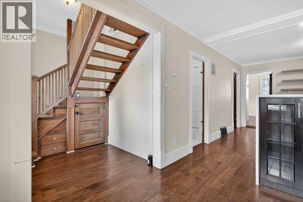 722 20 Avenue Nw, Calgary, Alberta  T2M 1E1 - Photo 6 - A2256237