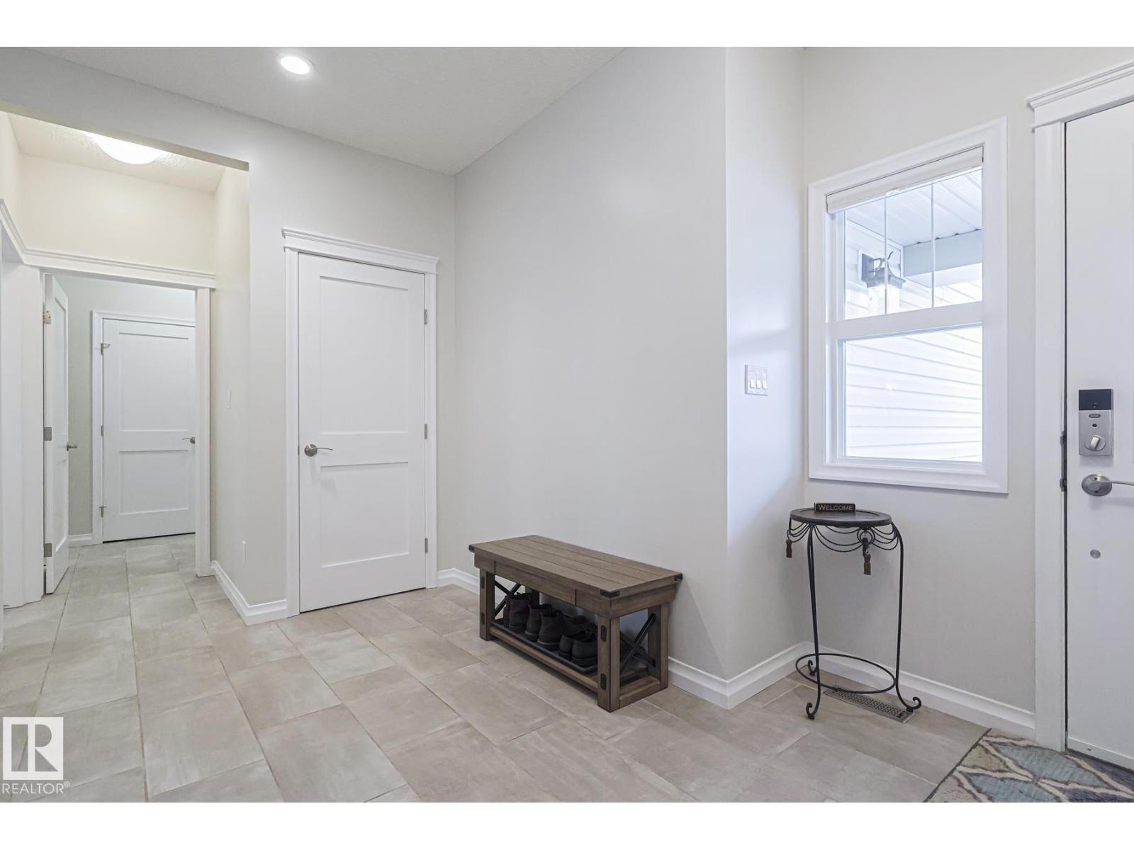 128 Sandalwood Cr, Sherwood Park, Alberta  T8H 0S4 - Photo 4 - E4460438