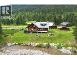 3881 Mad River Forest, vavenby, British Columbia