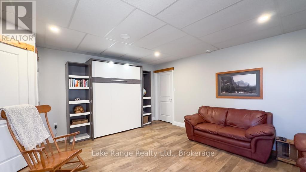 737 Lake Range Drive, Huron-Kinloss, Ontario  N2Z 0B3 - Photo 36 - X12037175