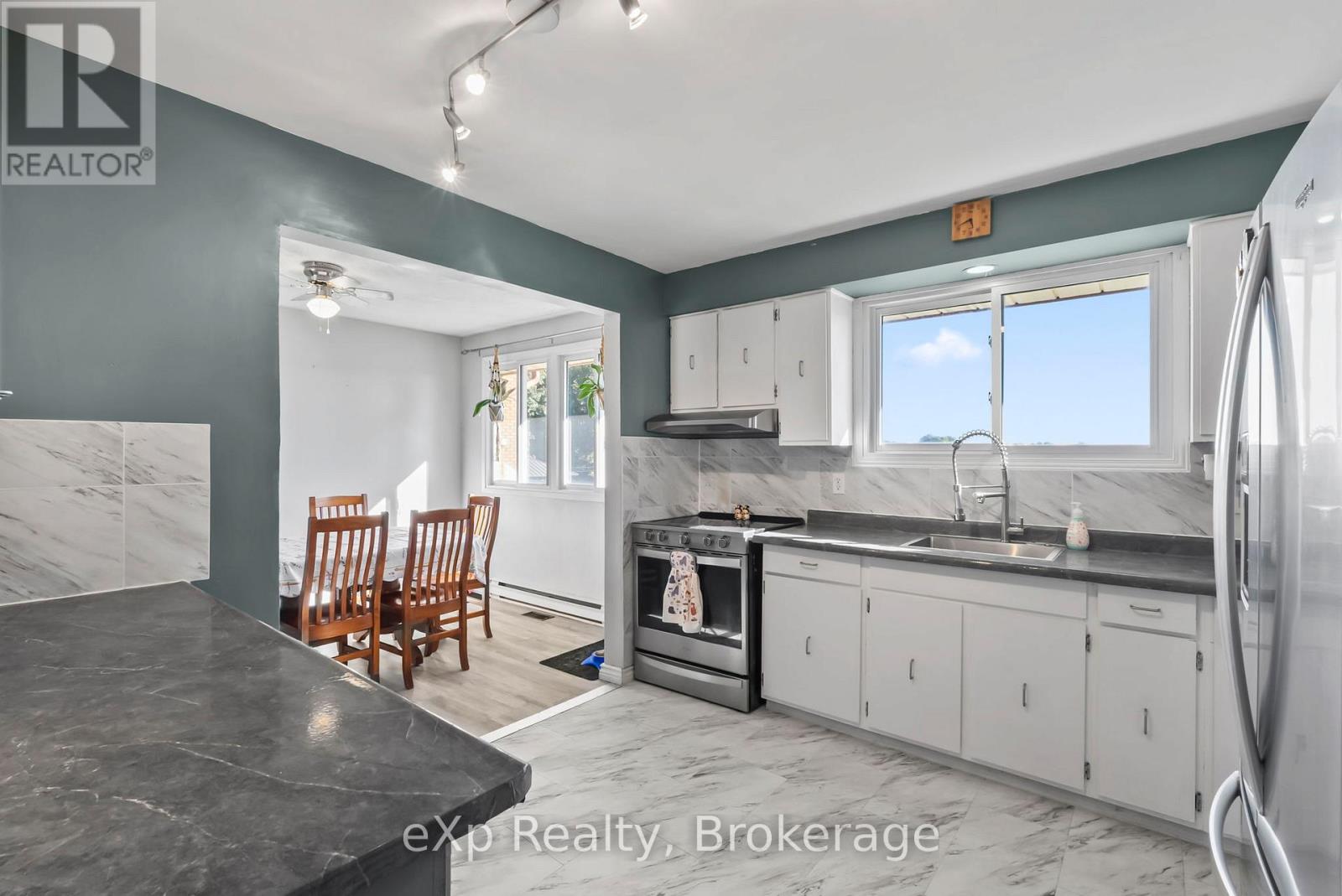 21 Fairview Drive, Arran-Elderslie, Ontario  N0G 1L0 - Photo 20 - X12430244