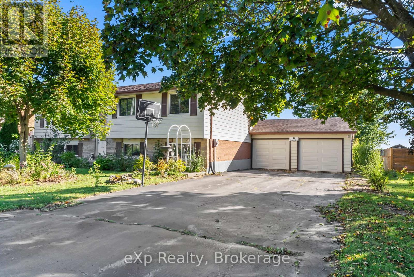 21 Fairview Drive, Arran-Elderslie, Ontario  N0G 1L0 - Photo 8 - X12430244