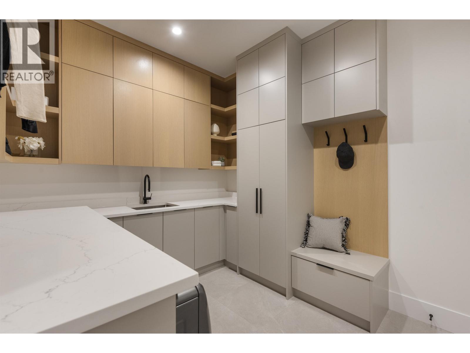 1423 Pipeline Place, Coquitlam, British Columbia  V3E 0V4 - Photo 16 - R3053842