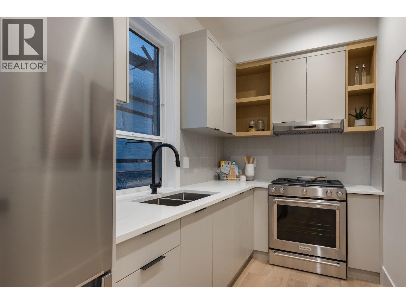 1423 Pipeline Place, Coquitlam, British Columbia  V3E 0V4 - Photo 7 - R3053842