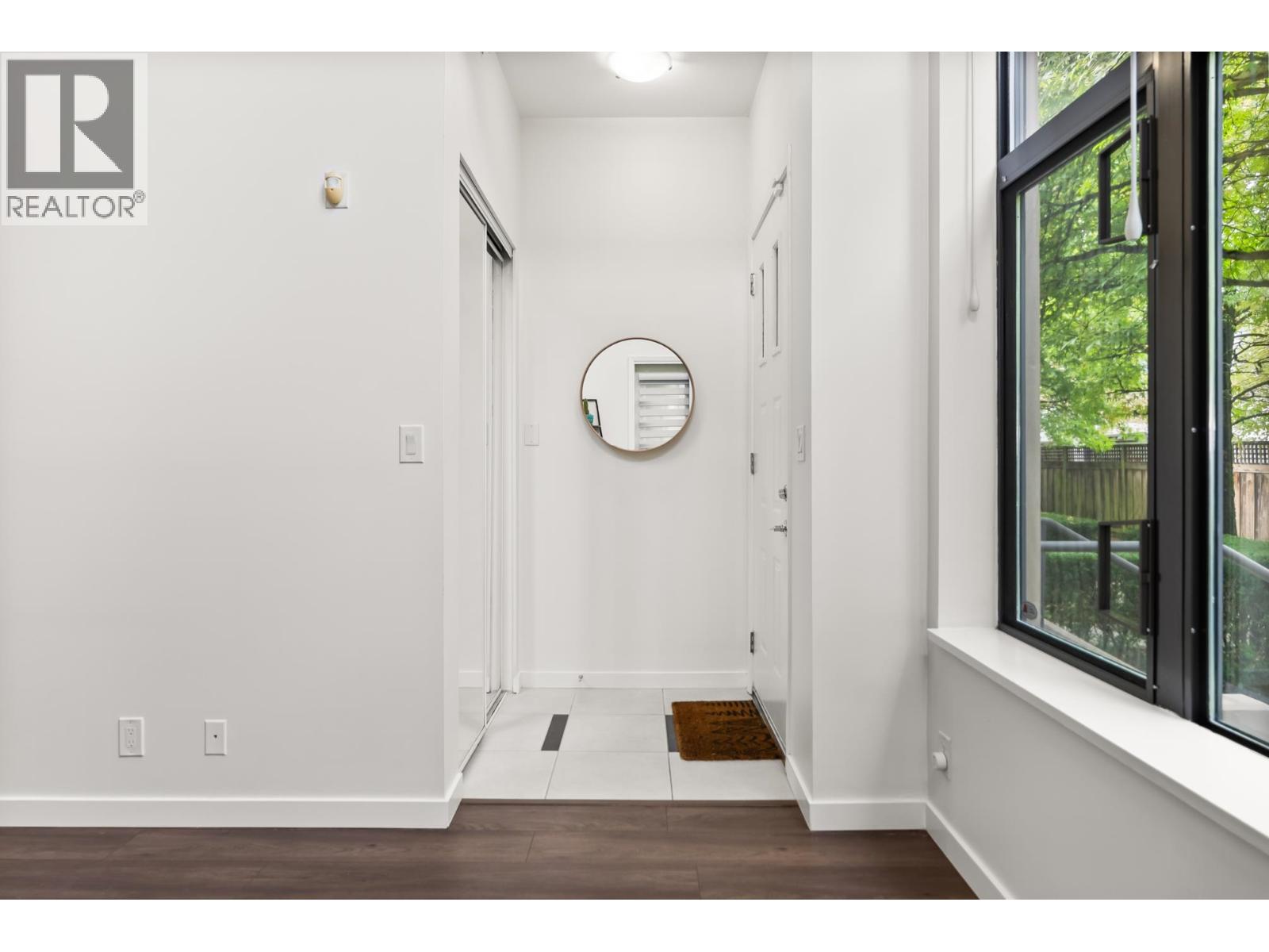 Th4 2355 Madison Avenue, Burnaby, British Columbia  V5C 0B3 - Photo 5 - R3053401