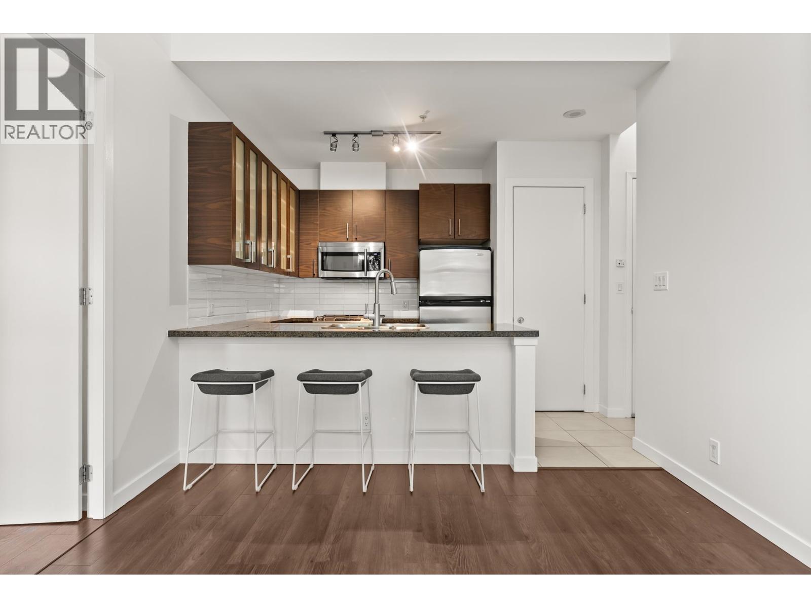 Th4 2355 Madison Avenue, Burnaby, British Columbia  V5C 0B3 - Photo 9 - R3053401