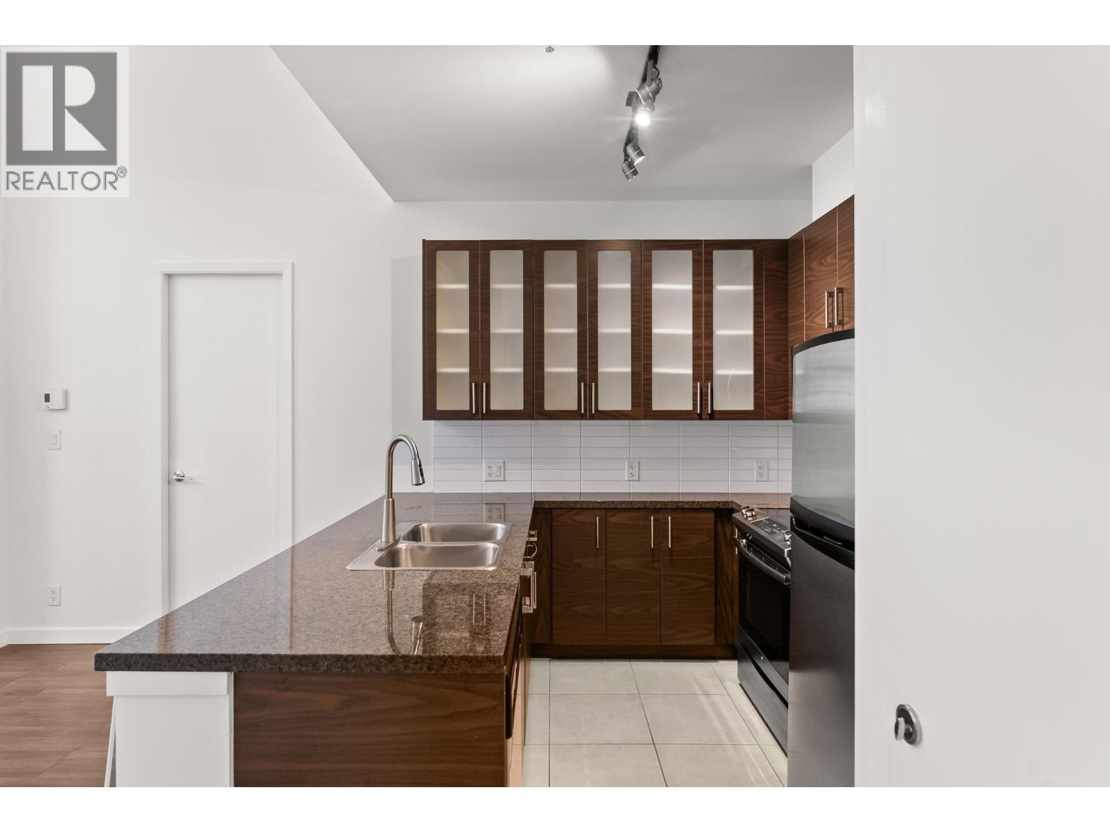 Th4 2355 Madison Avenue, Burnaby, British Columbia  V5C 0B3 - Photo 12 - R3053401