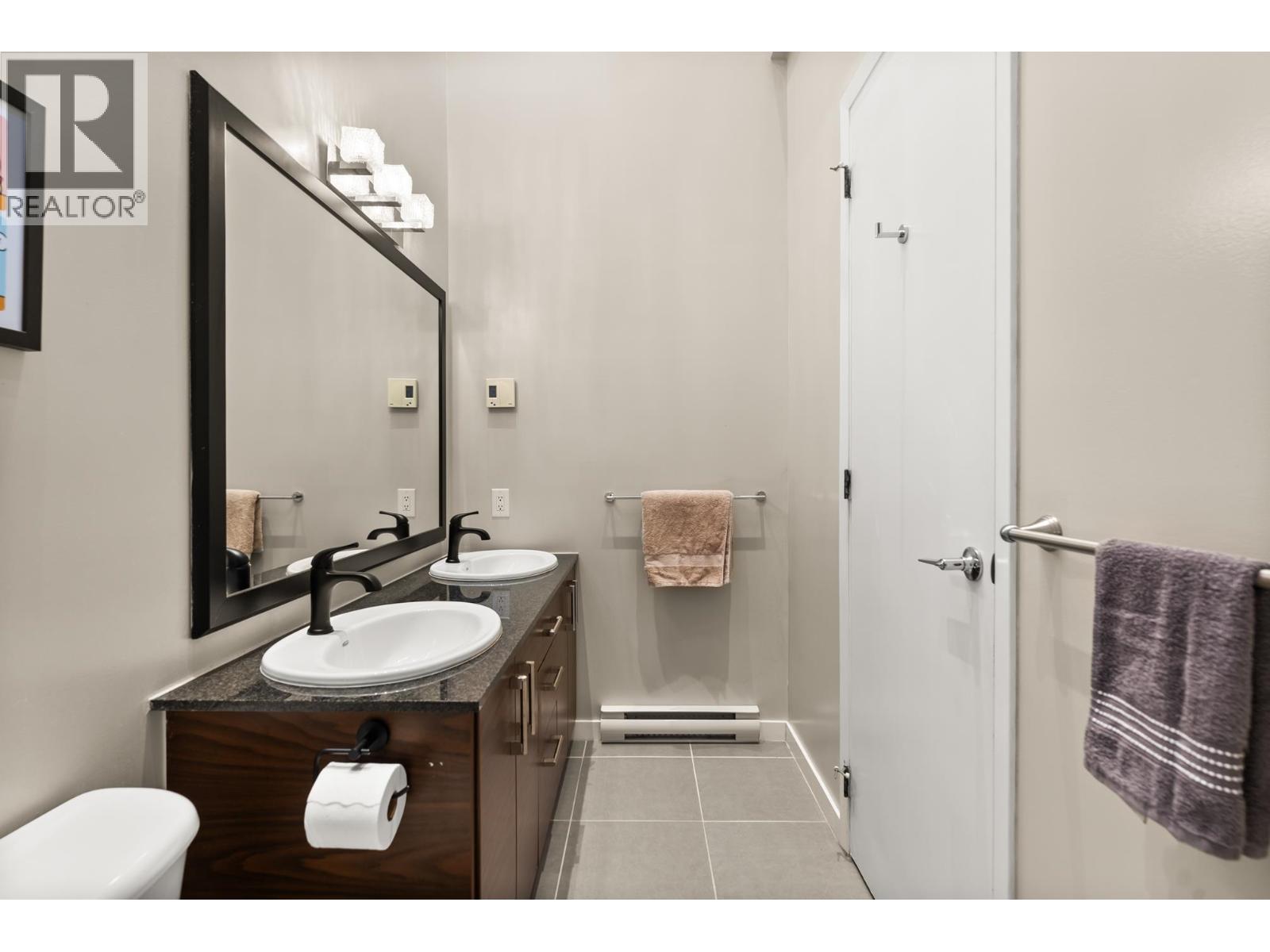 Th4 2355 Madison Avenue, Burnaby, British Columbia  V5C 0B3 - Photo 20 - R3053401
