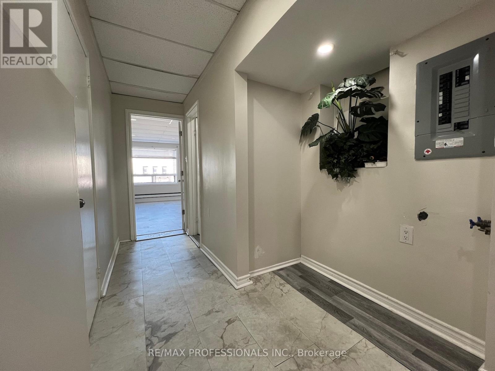 2a - 1185 St Clair Avenue, Toronto, Ontario  M6E 1B5 - Photo 10 - W12440405