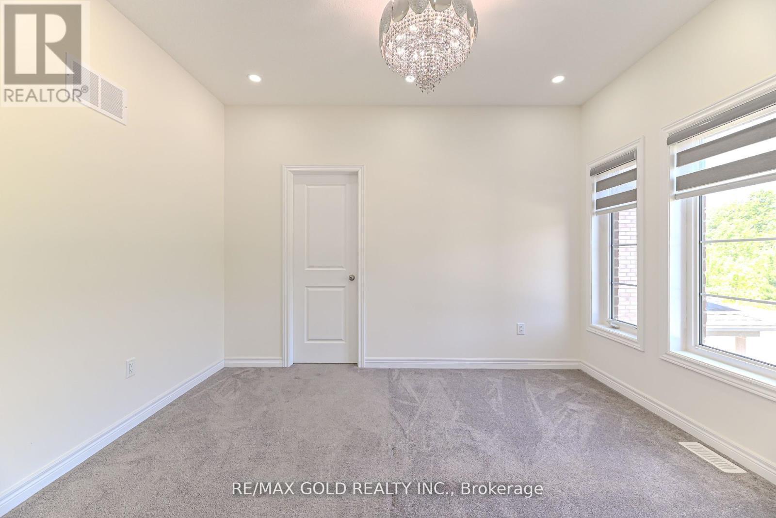 59 Cobriza Crescent, Brampton, Ontario  L7A 5A6 - Photo 22 - W12440406