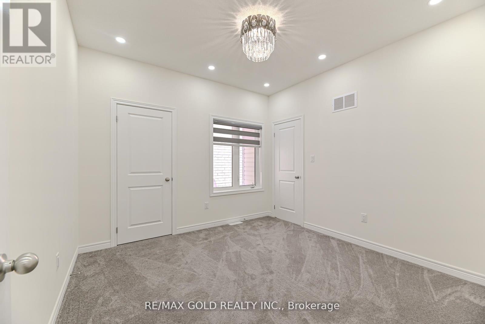 59 Cobriza Crescent, Brampton, Ontario  L7A 5A6 - Photo 28 - W12440406