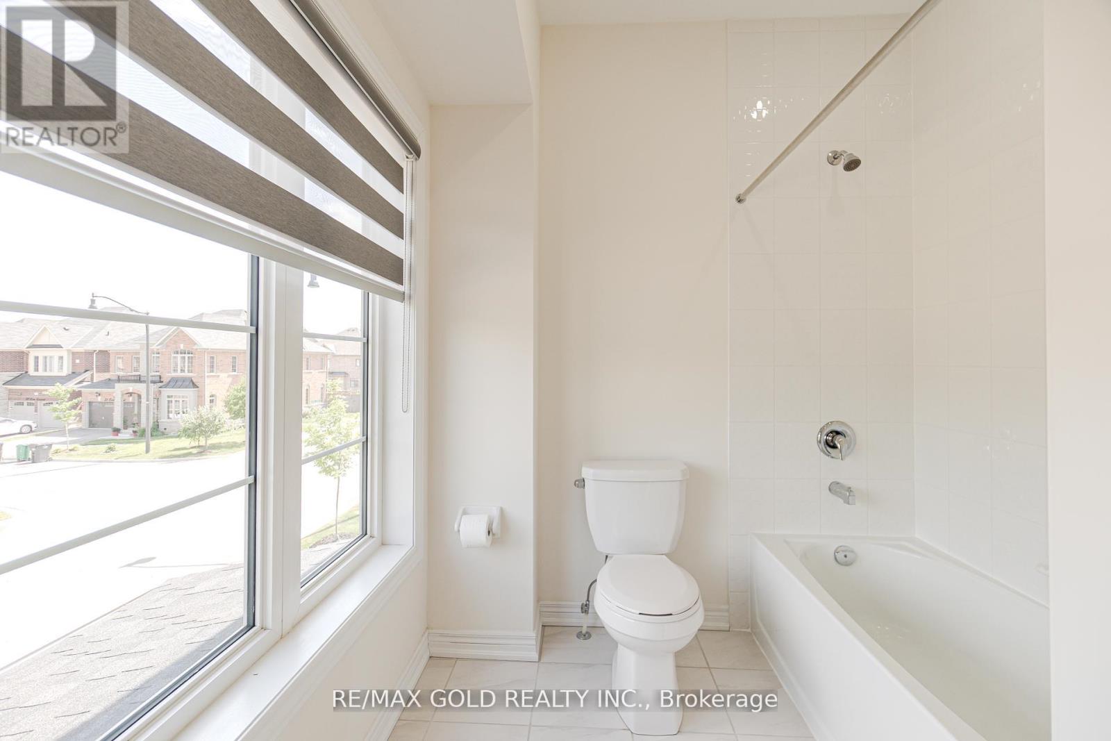 59 Cobriza Crescent, Brampton, Ontario  L7A 5A6 - Photo 50 - W12440406