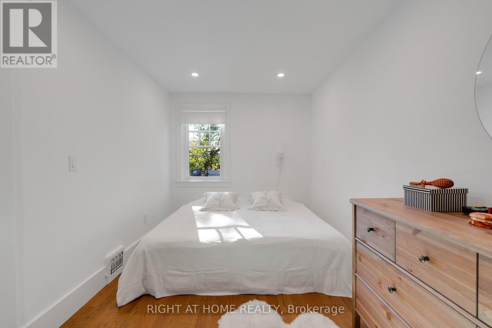 1642 Dufferin Street, Toronto (Corso Italia-Davenport), Ontario  M6H 3L8 - Photo 16 - W12440412