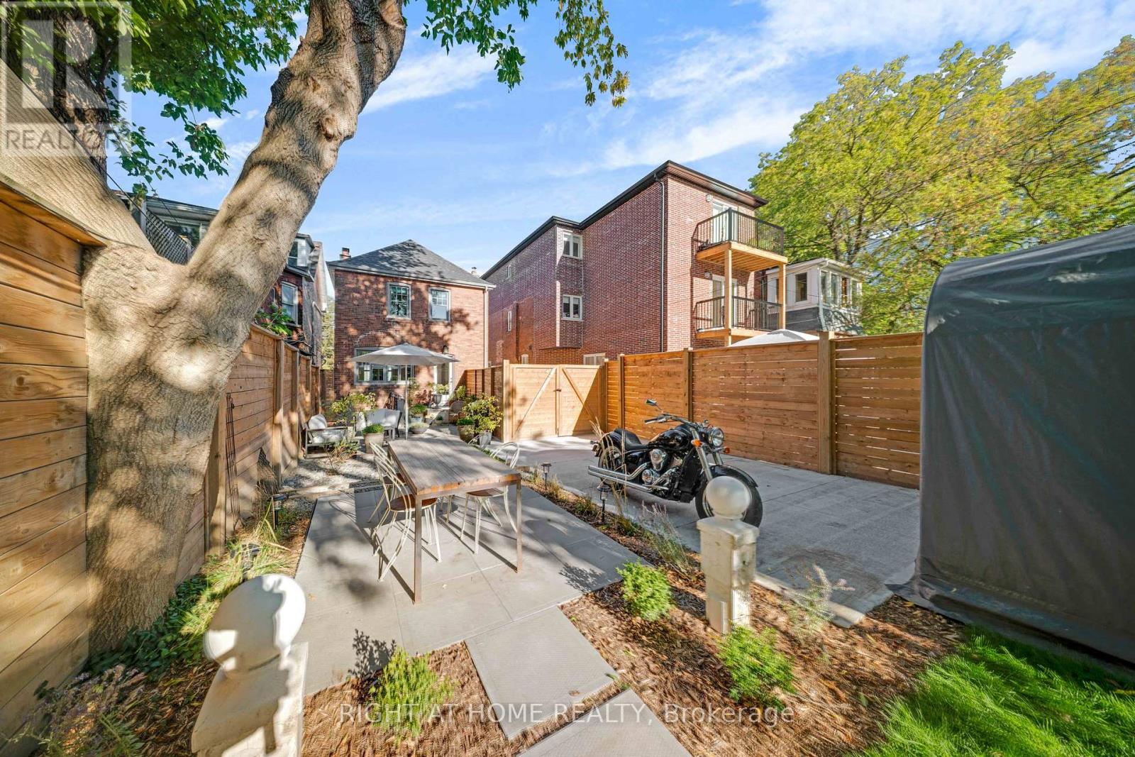1642 Dufferin Street, Toronto (Corso Italia-Davenport), Ontario  M6H 3L8 - Photo 24 - W12440412