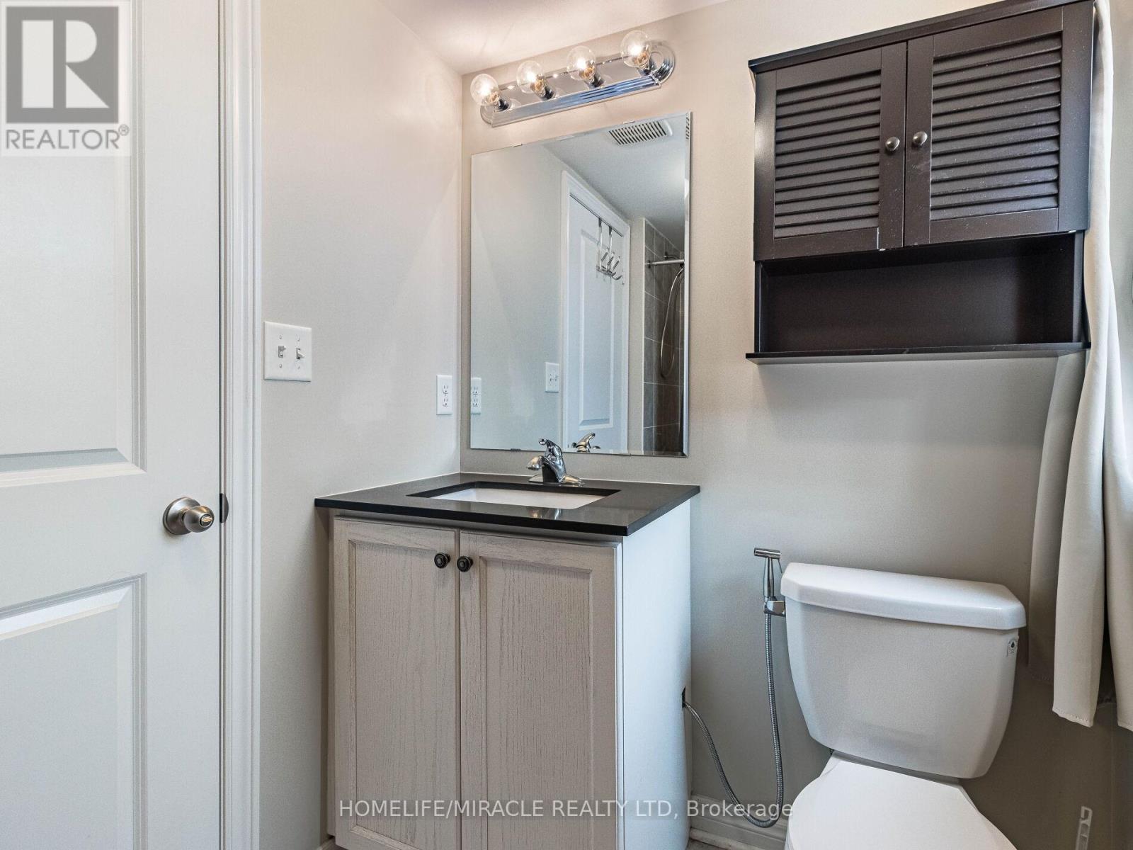 43 Finegan Circle, Brampton, Ontario  L7A 4Z7 - Photo 25 - W12440413