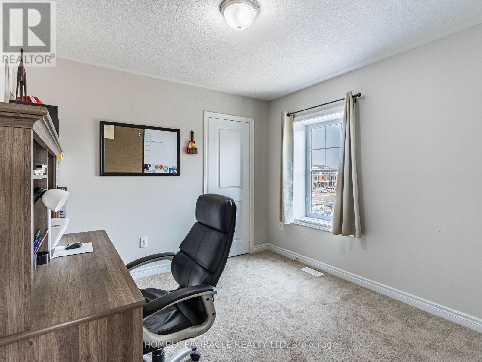 43 Finegan Circle, Brampton, Ontario  L7A 4Z7 - Photo 40 - W12440413