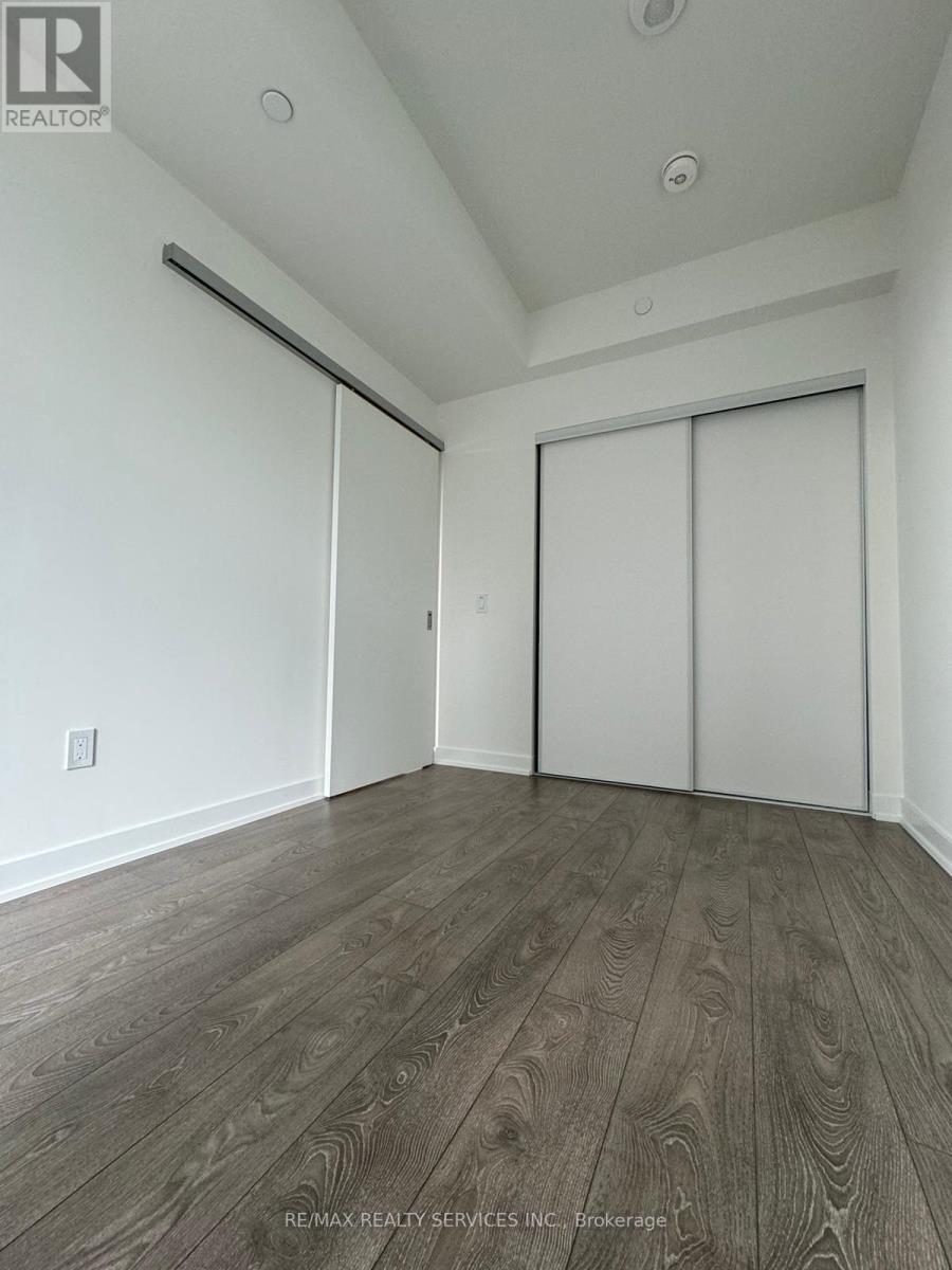 511 - 28 Ann Street, Mississauga, Ontario  L5G 3G1 - Photo 3 - W12440422