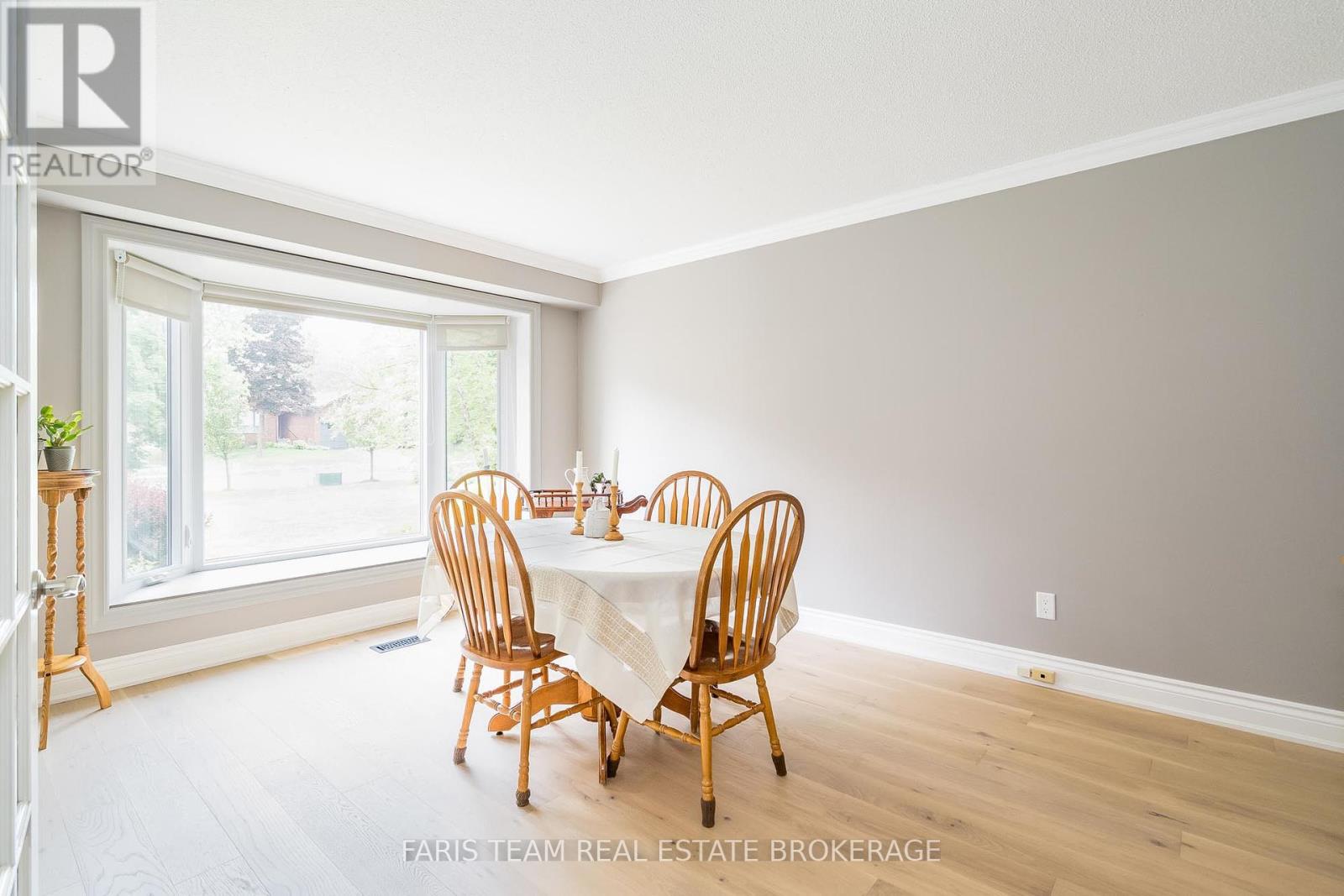 68 Marilyn Street, Caledon, Ontario  L7C 1H5 - Photo 13 - W12440446