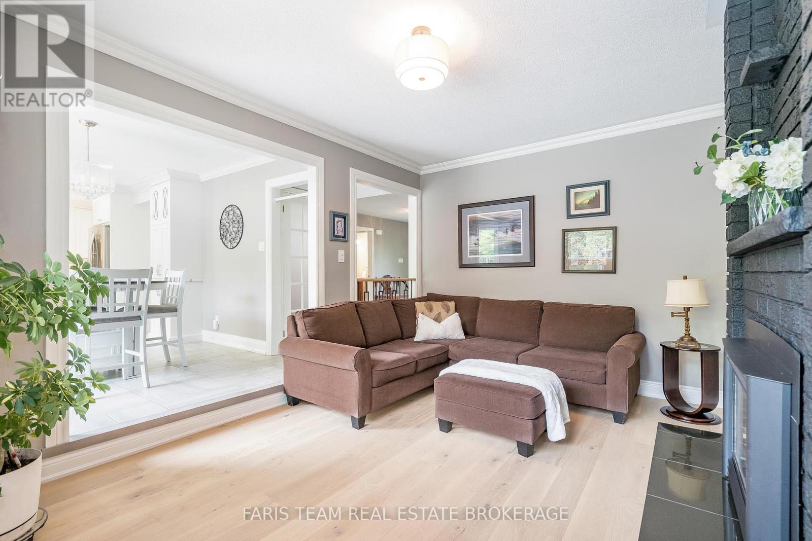 68 Marilyn Street, Caledon, Ontario  L7C 1H5 - Photo 15 - W12440446