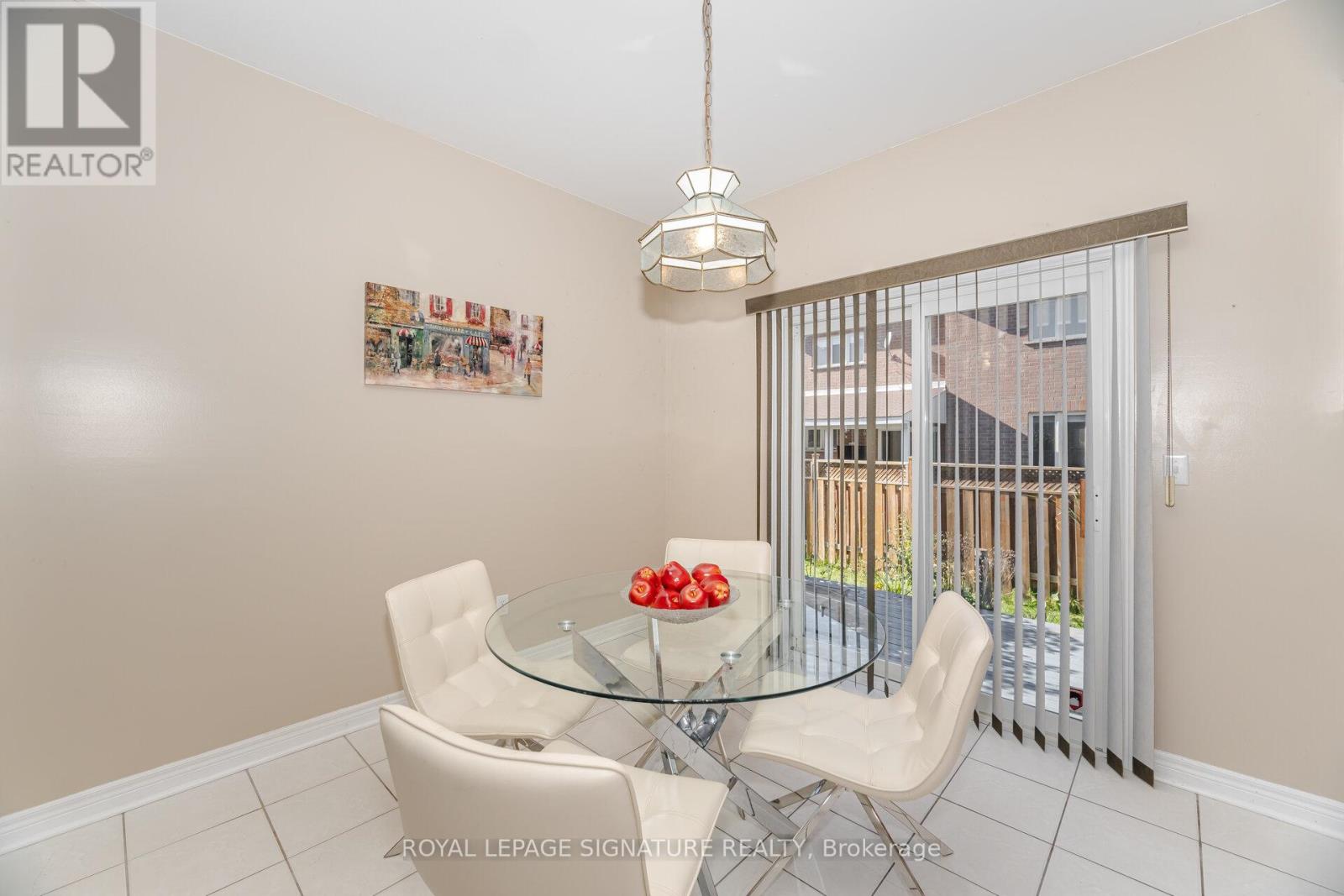 10 Banks Drive, Brampton, Ontario  L6P 1C7 - Photo 12 - W12440460
