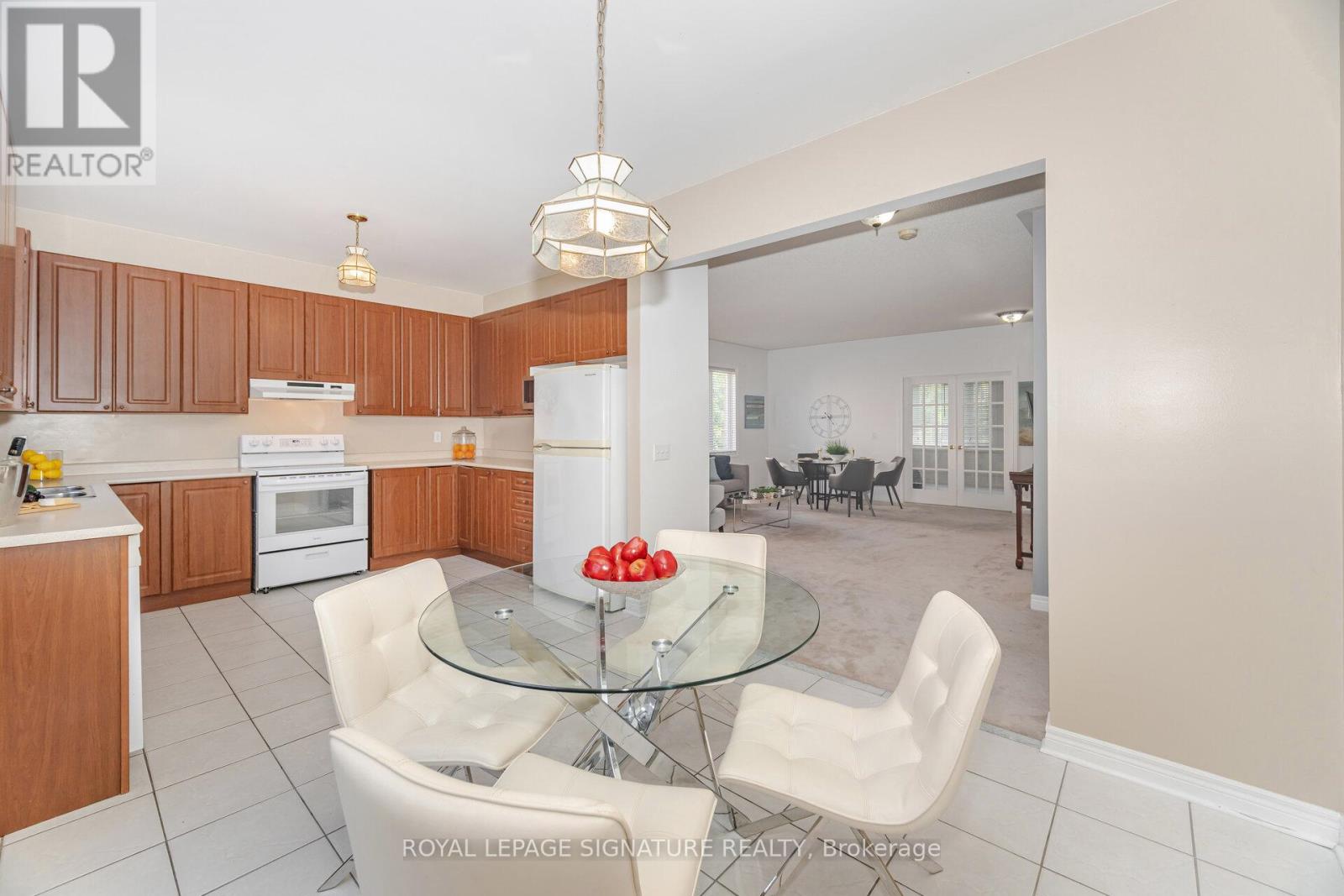 10 Banks Drive, Brampton, Ontario  L6P 1C7 - Photo 13 - W12440460