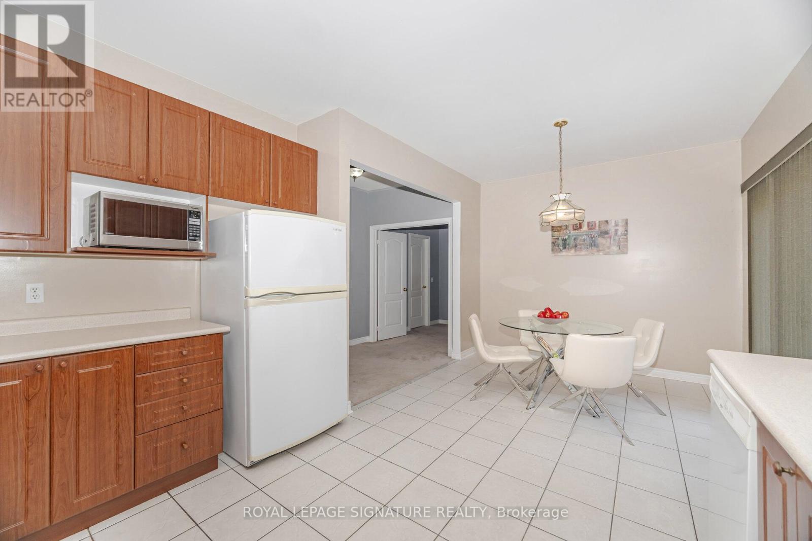 10 Banks Drive, Brampton, Ontario  L6P 1C7 - Photo 17 - W12440460