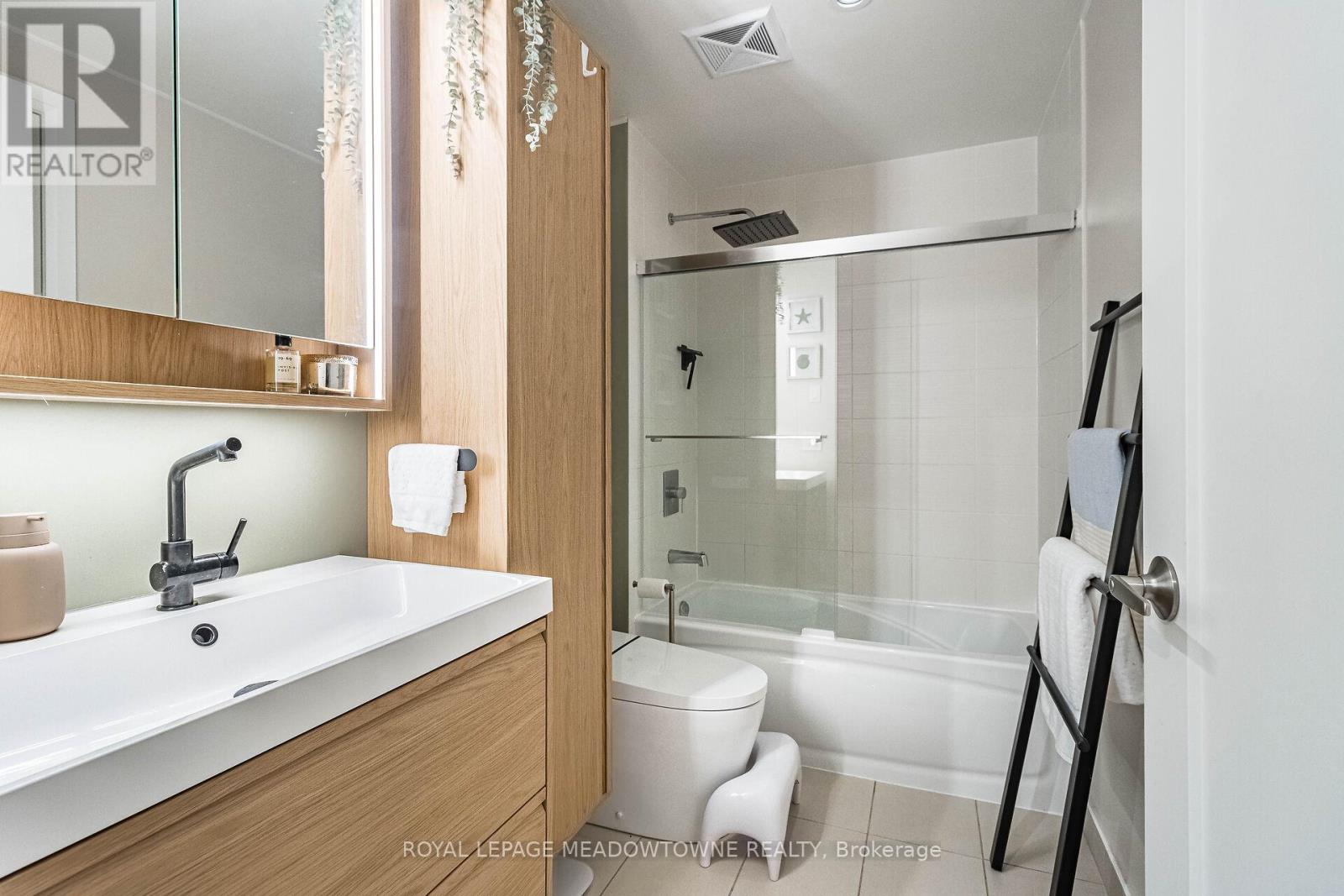 606 - 110 Marine Parade Drive, Toronto, Ontario  M8V 0B6 - Photo 12 - W12440464