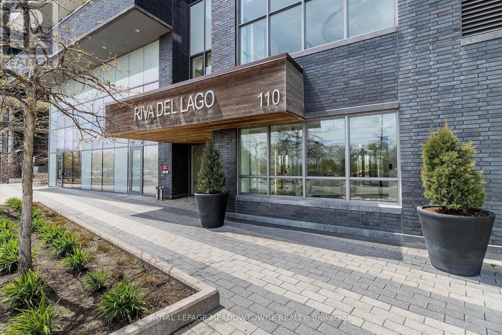 606 - 110 Marine Parade Drive, Toronto, Ontario  M8V 0B6 - Photo 2 - W12440464