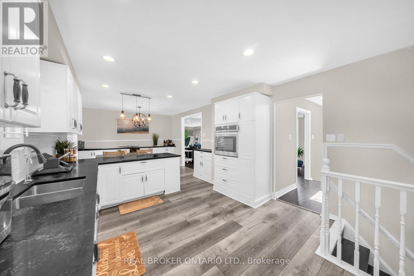 5 Orsi Road, Caledon, Ontario  L7C 1K9 - Photo 10 - W12440471