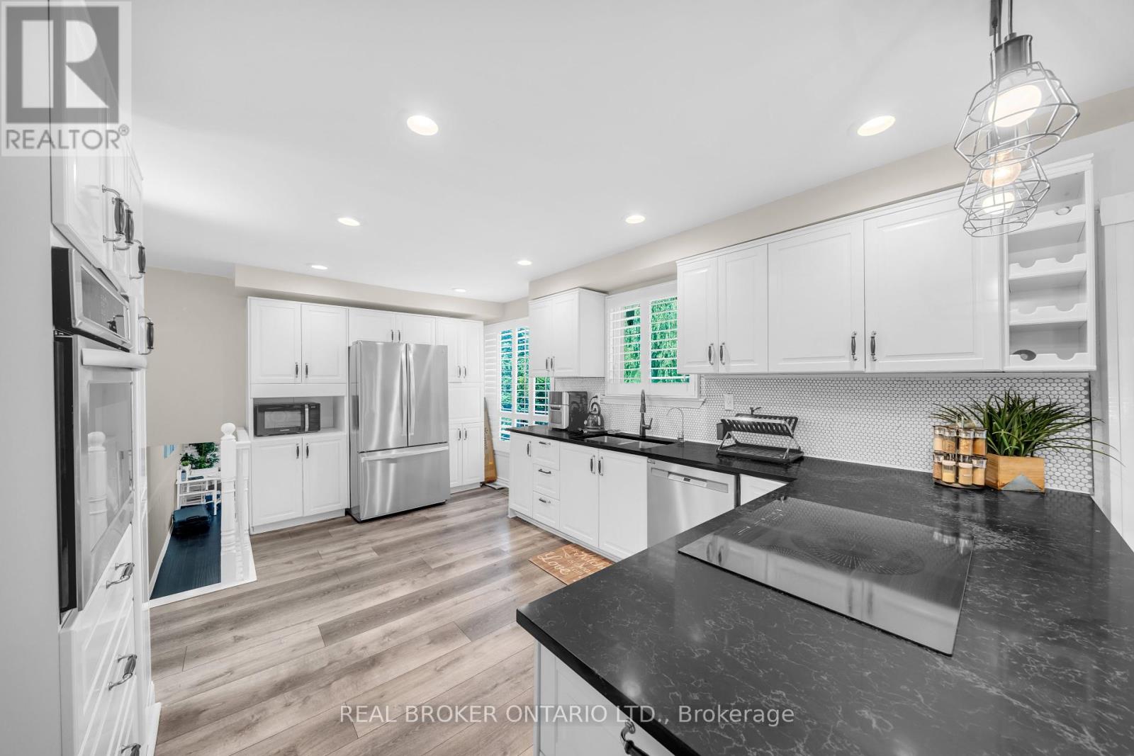 5 Orsi Road, Caledon, Ontario  L7C 1K9 - Photo 12 - W12440471