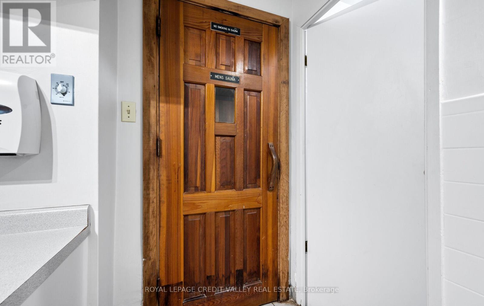 601 - 2263 Marine Drive, Oakville, Ontario  L6L 5K1 - Photo 11 - W12440487