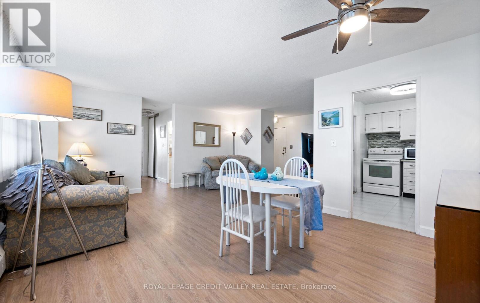 601 - 2263 Marine Drive, Oakville, Ontario  L6L 5K1 - Photo 30 - W12440487