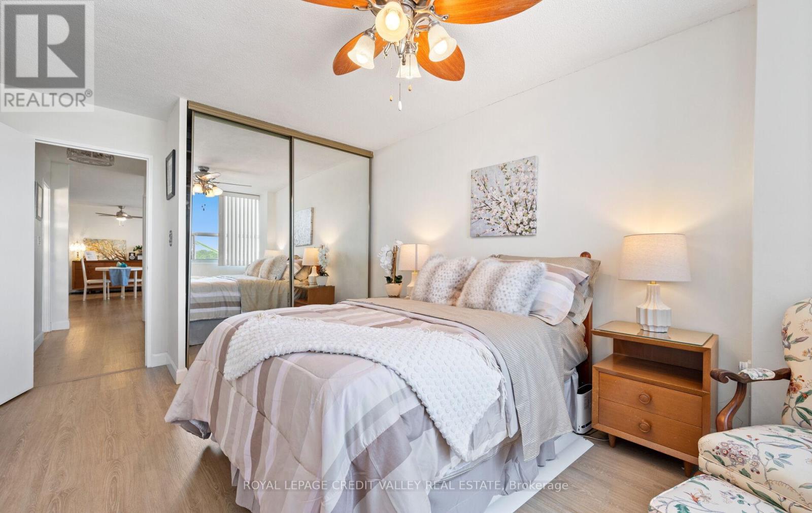 601 - 2263 Marine Drive, Oakville, Ontario  L6L 5K1 - Photo 37 - W12440487