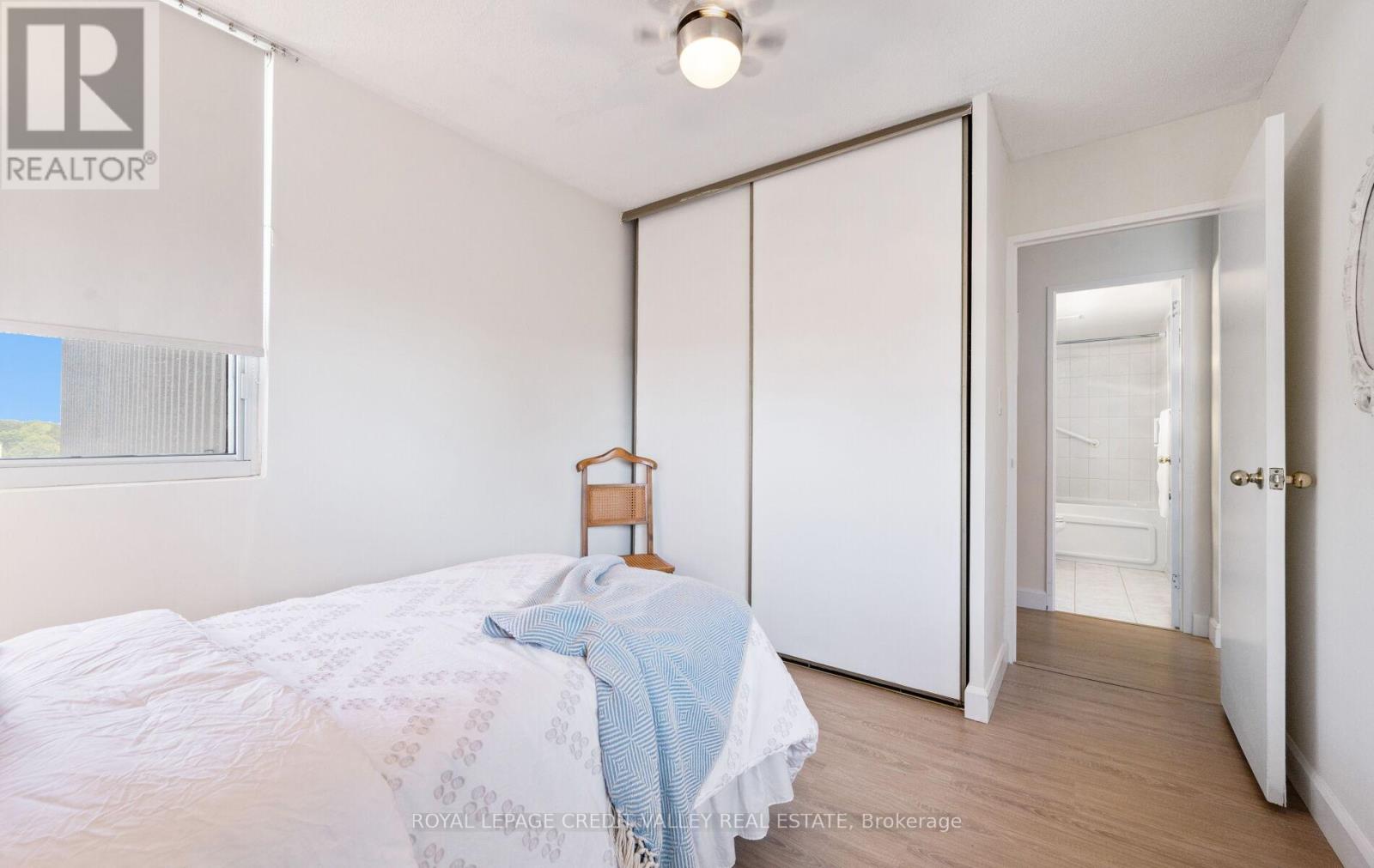 601 - 2263 Marine Drive, Oakville, Ontario  L6L 5K1 - Photo 39 - W12440487