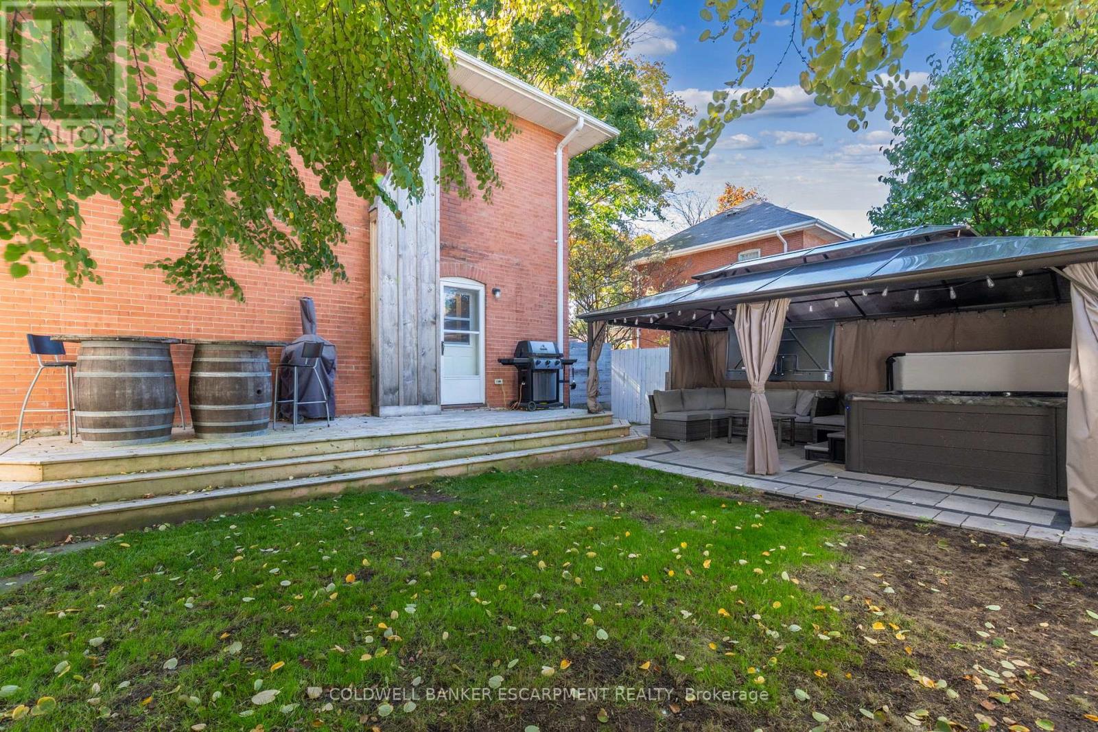 13 Wilbur Street, Halton Hills, Ontario  L7J 2C3 - Photo 40 - W12440500