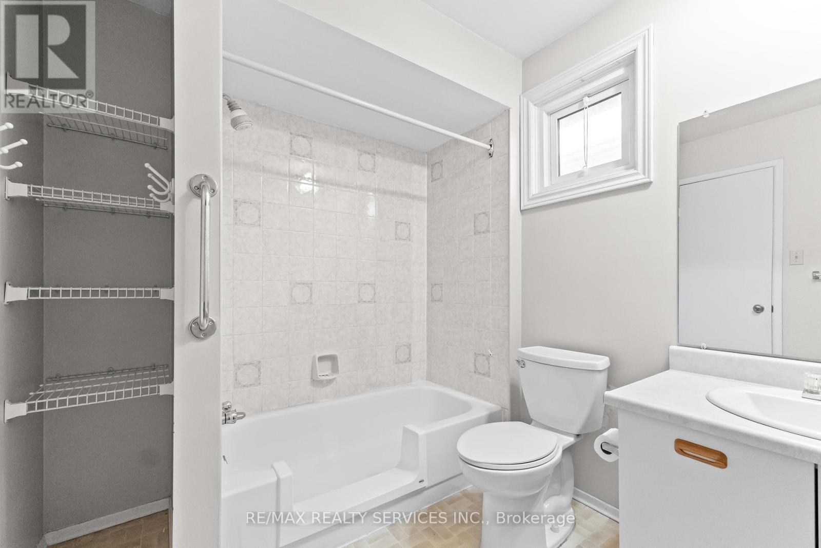 67 Wildercroft Avenue, Brampton (Brampton North), Ontario  L6V 4G6 - Photo 22 - W12440507