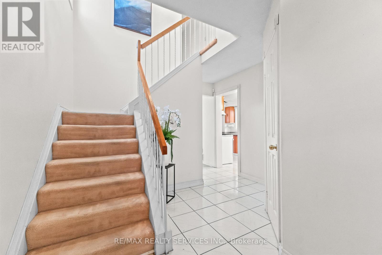 67 Wildercroft Avenue, Brampton (Brampton North), Ontario  L6V 4G6 - Photo 6 - W12440507