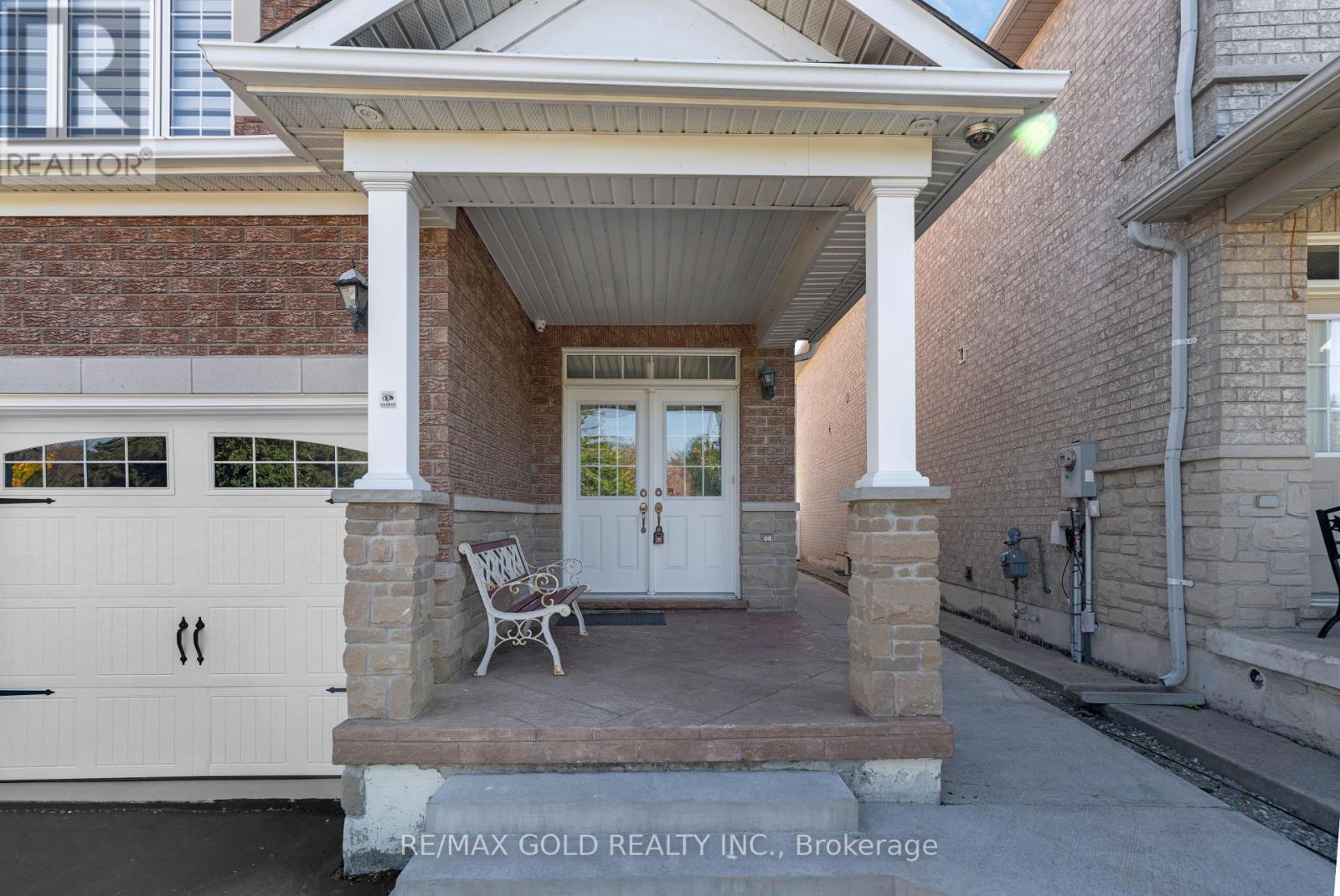 48 Fountainview Way, Brampton (Bramalea North Industrial), Ontario  L6S 6K6 - Photo 3 - W12440512