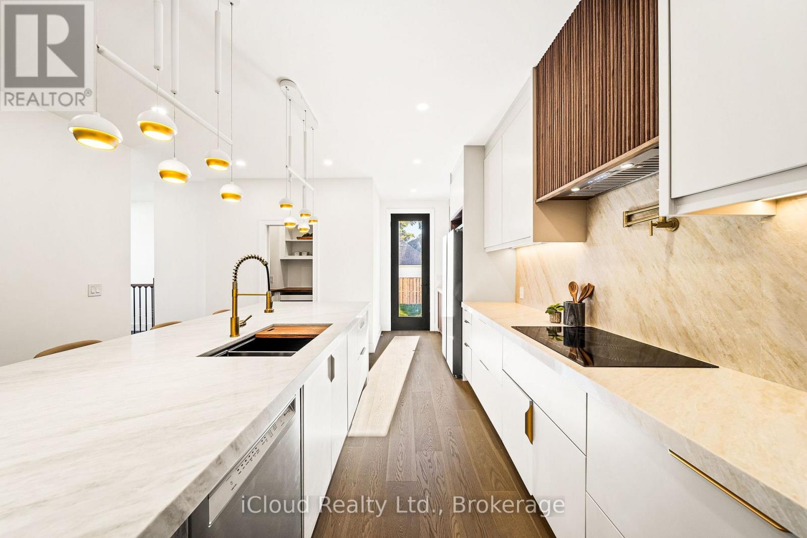 1140 Ogden Avenue, Mississauga (Lakeview), Ontario  L5E 2G9 - Photo 12 - W12440525