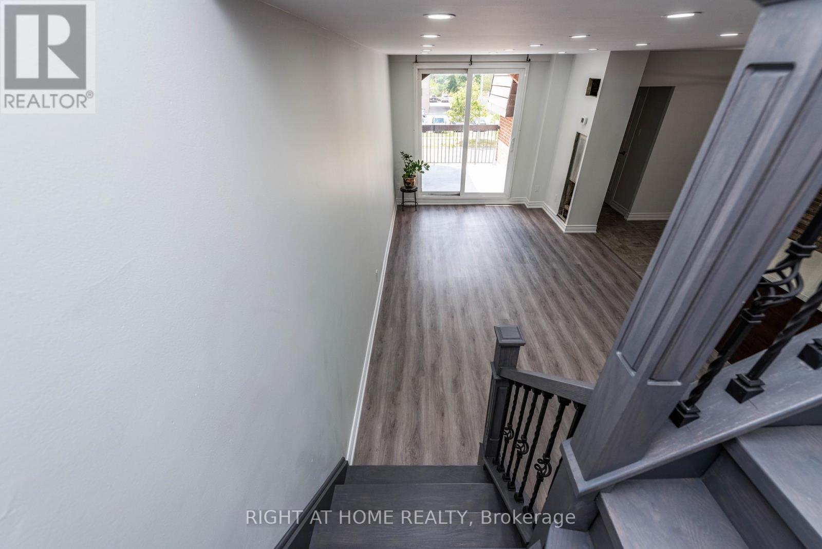 357 - 1395 Williamsport Drive, Mississauga, Ontario  L4X 2T4 - Photo 15 - W12440578