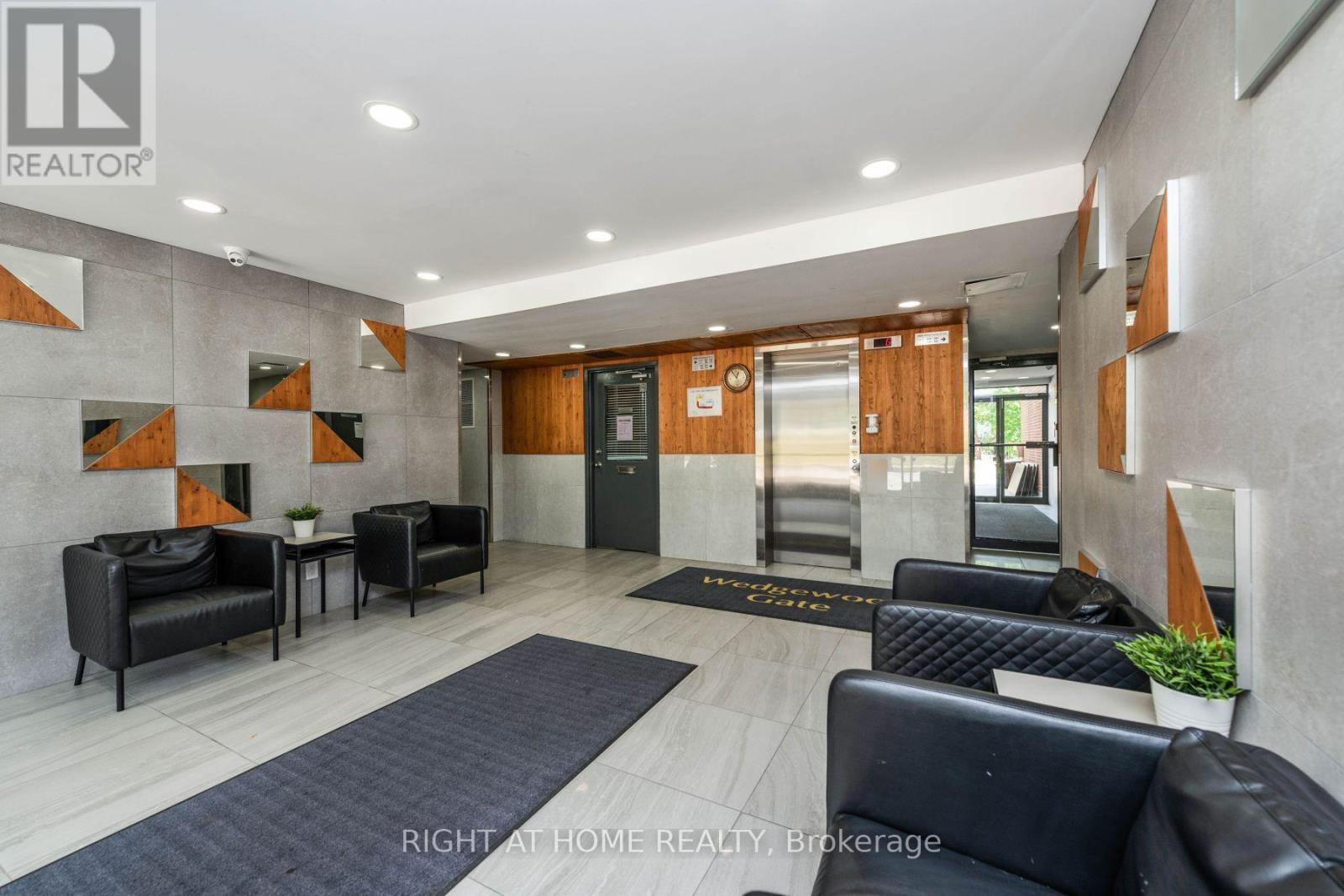 357 - 1395 Williamsport Drive, Mississauga, Ontario  L4X 2T4 - Photo 28 - W12440578