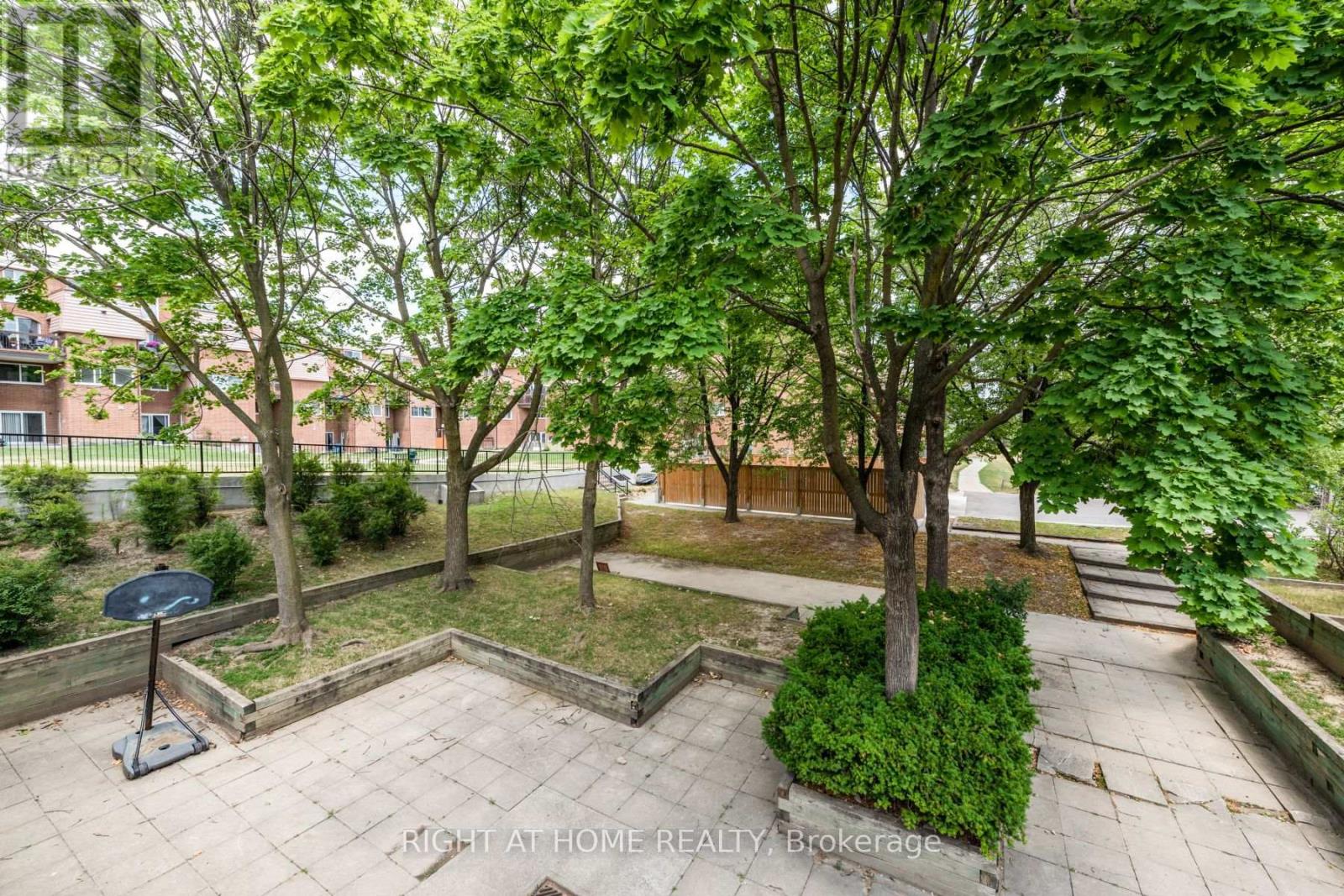 357 - 1395 Williamsport Drive, Mississauga, Ontario  L4X 2T4 - Photo 30 - W12440578