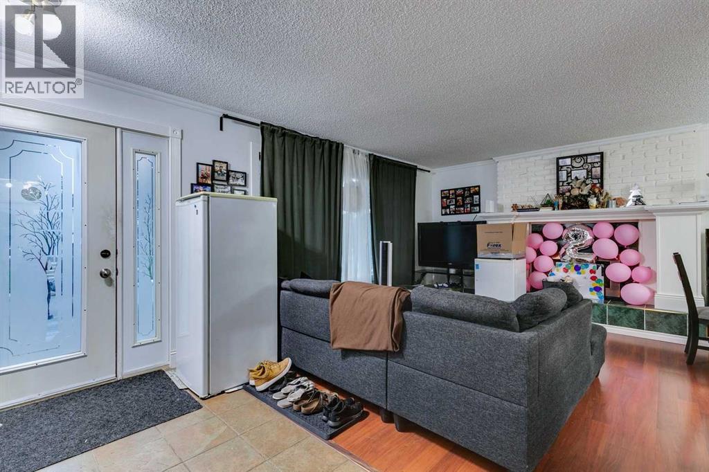 100 Allandale Close Se, Calgary, Alberta  T2H 1V9 - Photo 2 - A2261574