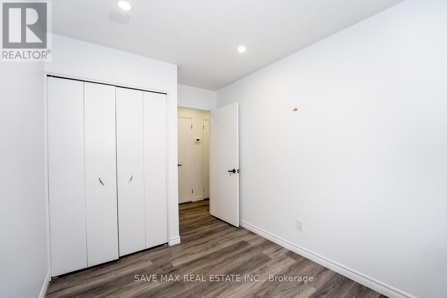 29 Renny Crescent, London South, Ontario  N6E 2C4 - Photo 23 - X12440398