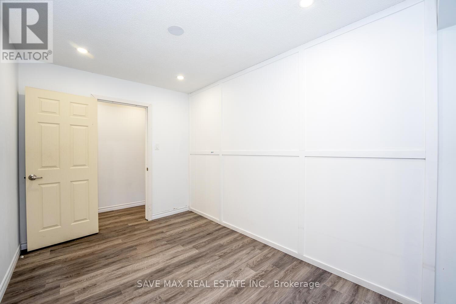 29 Renny Crescent, London South, Ontario  N6E 2C4 - Photo 25 - X12440398